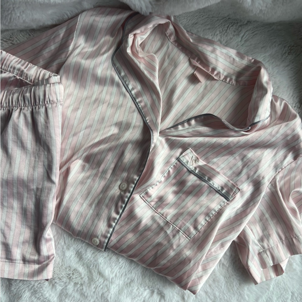 Victoria’s secret Pink and White Striped Pajama Set